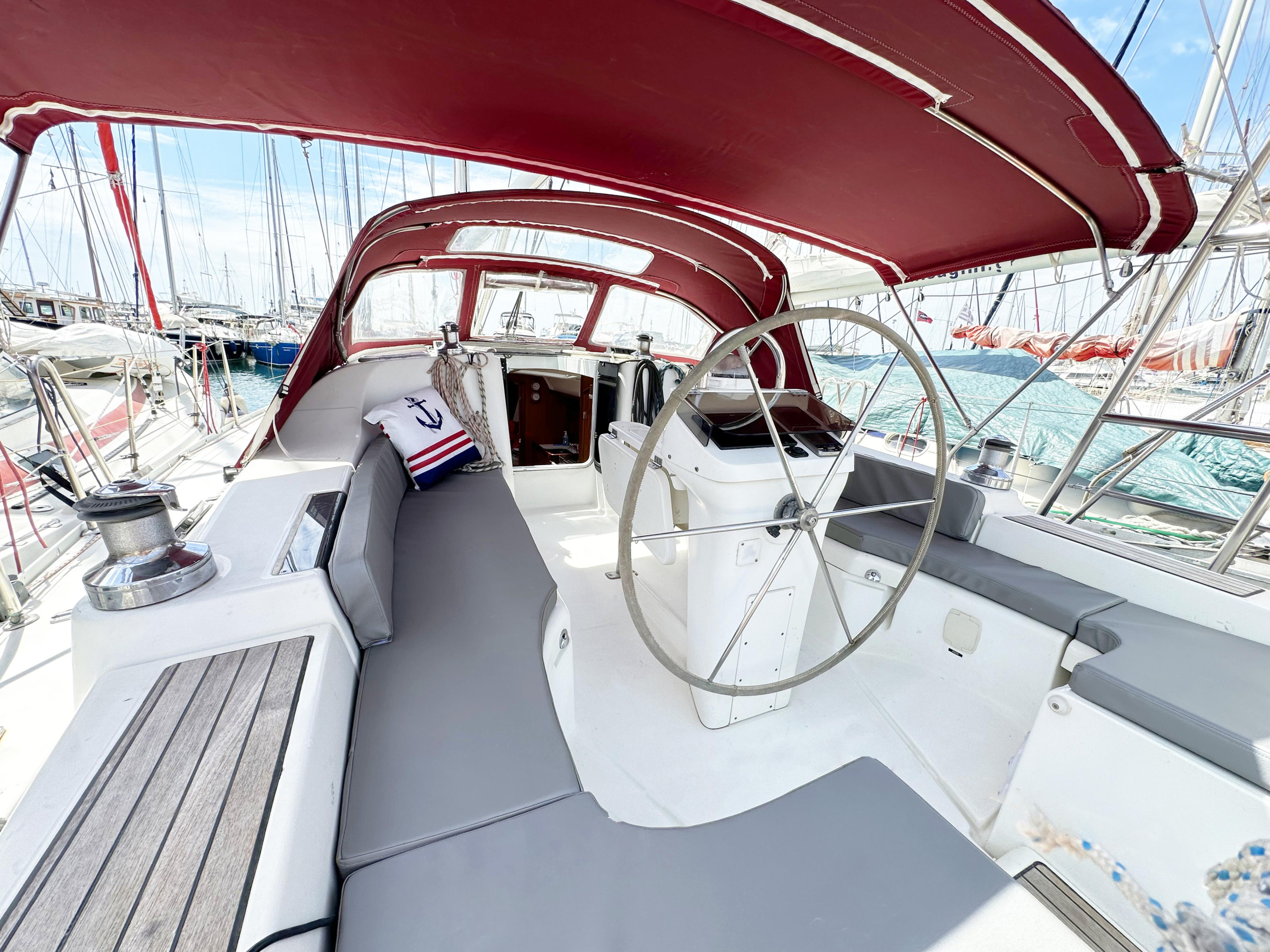 Photo #12 - Oceanis Clipper 393 (ARGO) in Athen - 61778