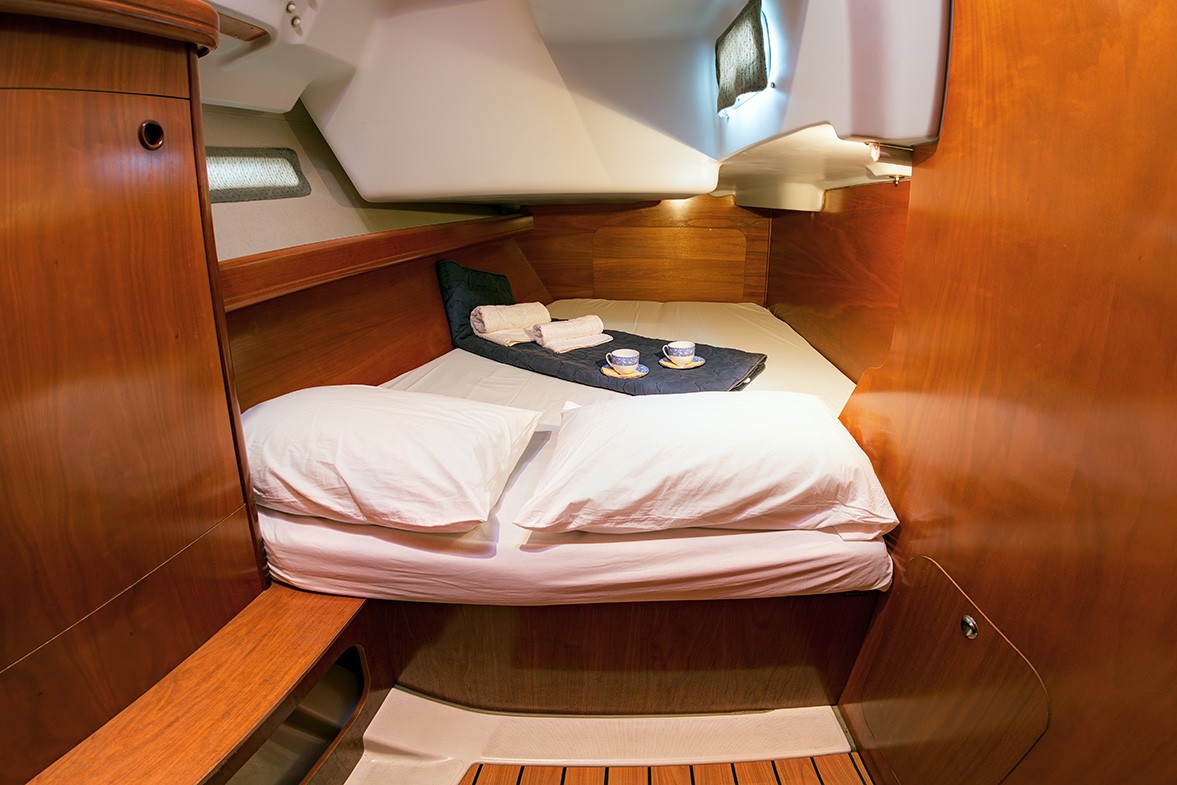 Photo #11 - Oceanis Clipper 393 (ARGO) in Athen - 61778