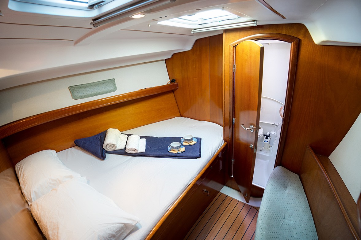 Photo #7 - Oceanis Clipper 393 (ARGO) in Athen - 61778