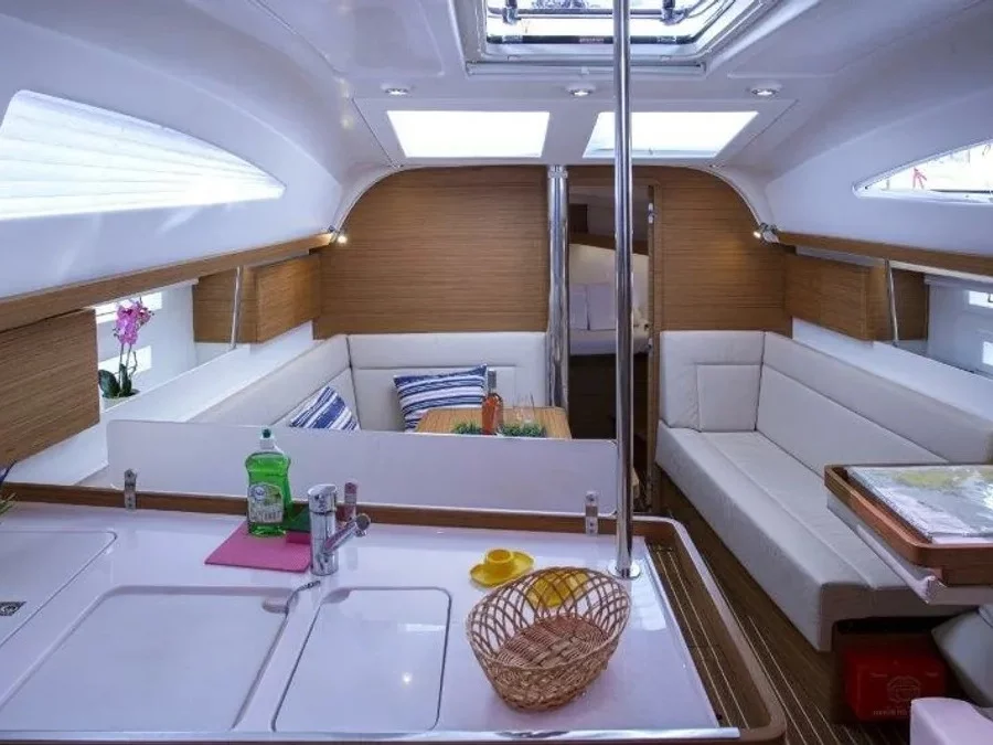 Elan Impression 40 (Google) Interior image - 10