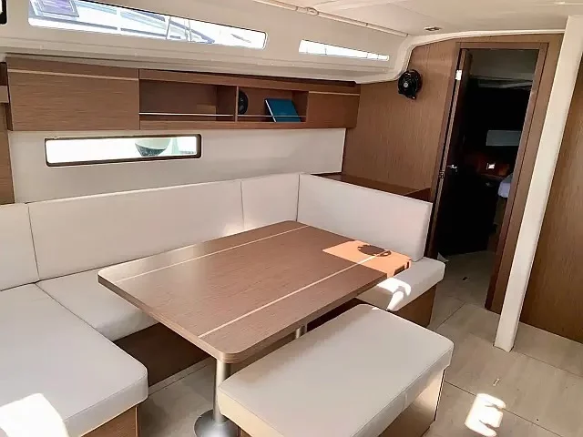Oceanis 40.1 (Northern Light) Interior image - 4