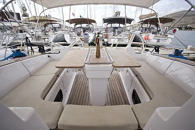 Photo #2 - Elan Impression 45 (Midnight) in Trogir - 62166