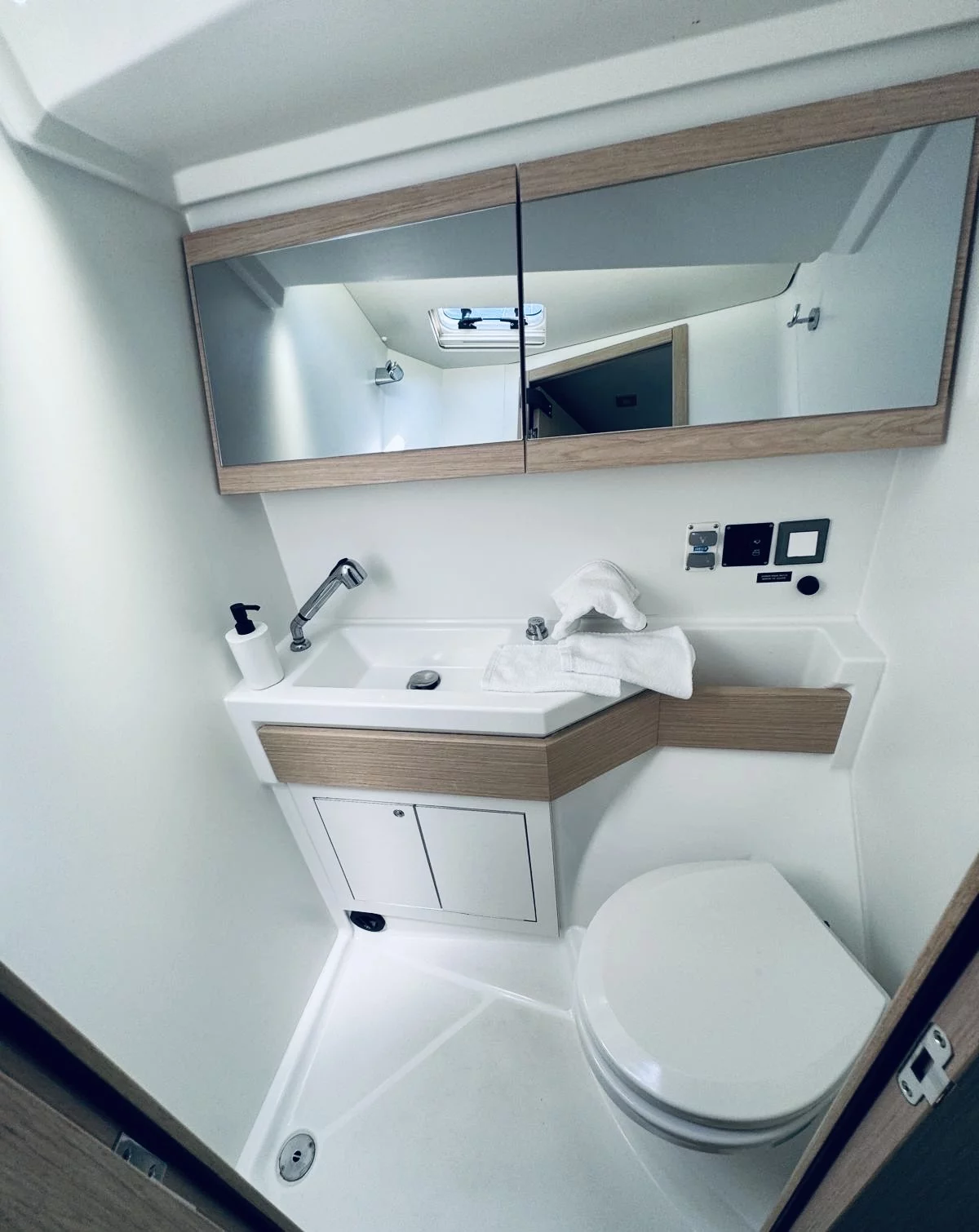 Oceanis 46.1 (ARYA)  - 8