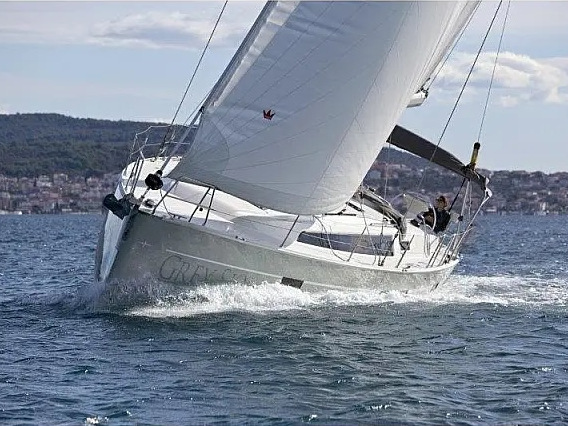 Photo #1 - Bavaria Cruiser 46 (Grey Sky) en Trogir - 62174