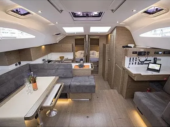 Elan Impression 50 (Bingo) Interior image - 3