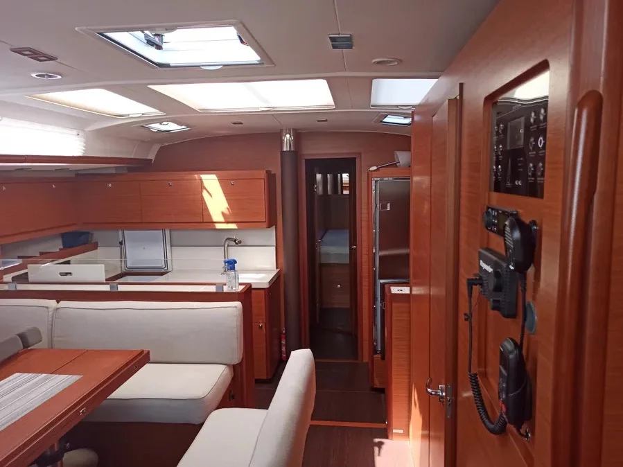 Dufour 530 (Sonja) Interior image - 3
