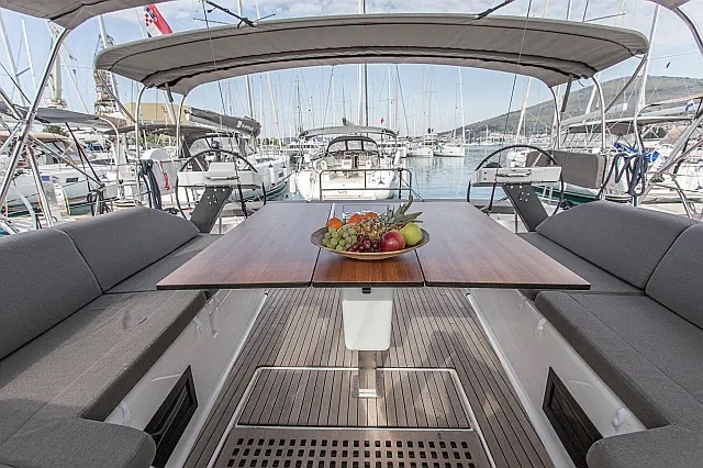 Photo #12 - Dufour 530 (Anna III) in Trogir - 62182