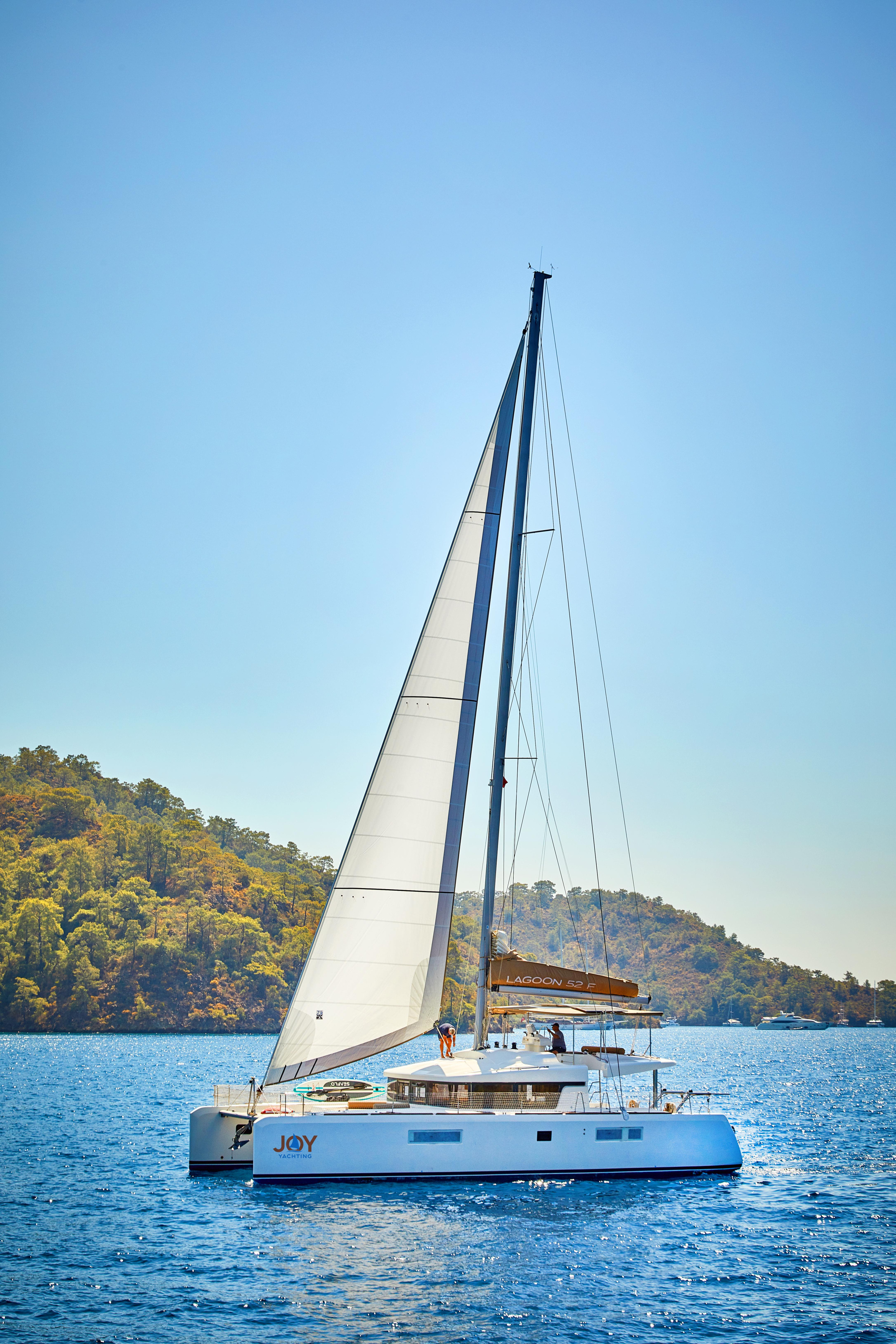 Photo #6 - Lagoon 52F (CT1) in Fethiye - 61895