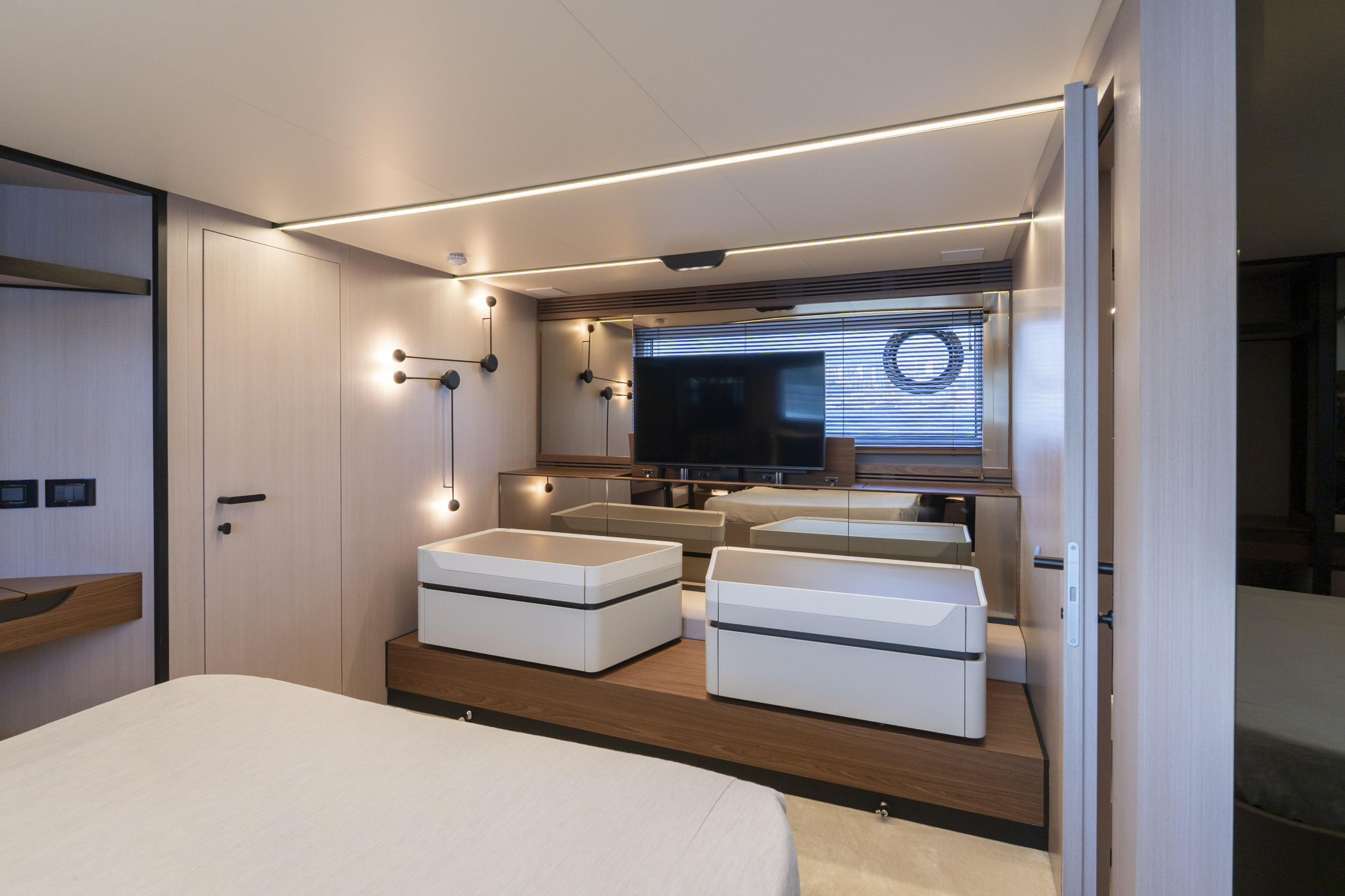 Photo #13 - Azimut S7 (Felicita) en Sibenik - 61820