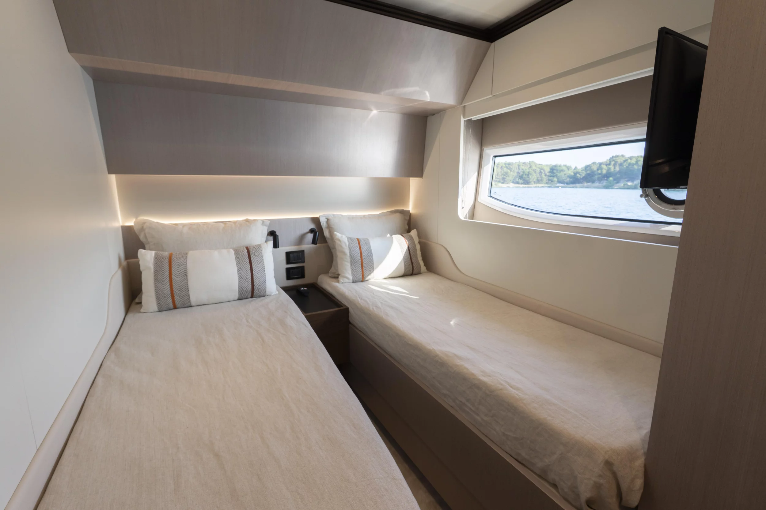 Azimut S7 (Felicita)  - 100