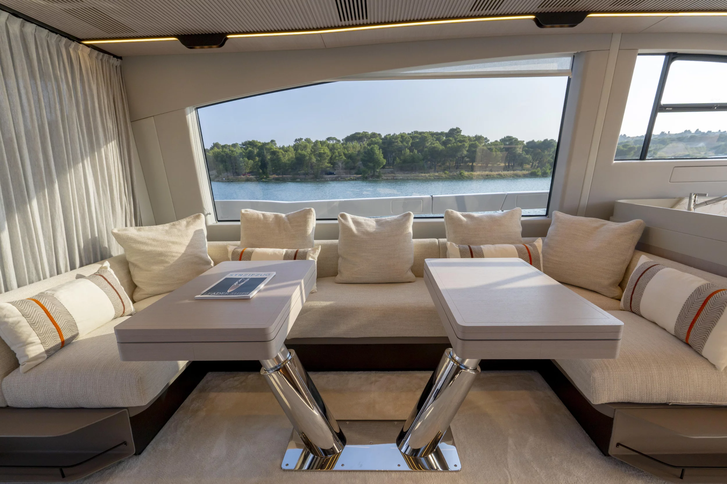 Azimut S7 (Felicita)  - 79