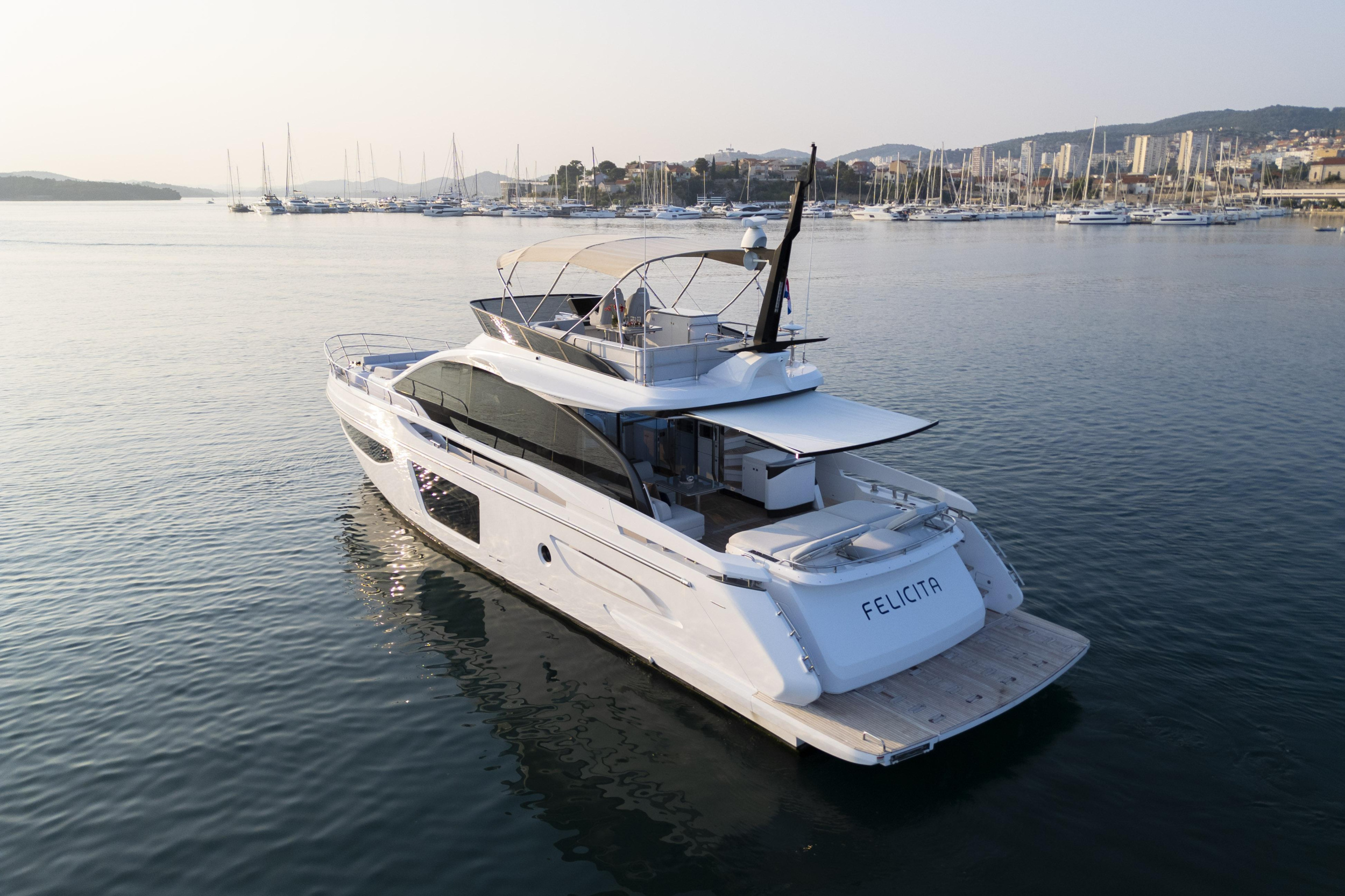 Photo #58 - Azimut S7 (Felicita) en Sibenik - 61820