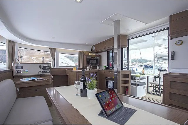Photo #11 - Lagoon 42 (Stardust) in Trogir - 62189