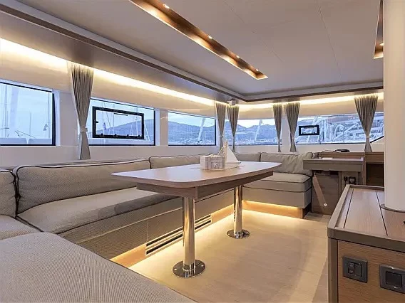 Lagoon 50 (Sunshine) Interior image - 23