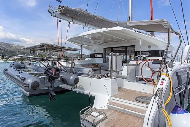 Photo #16 - Excess 15 (Issa) in Trogir - 62197