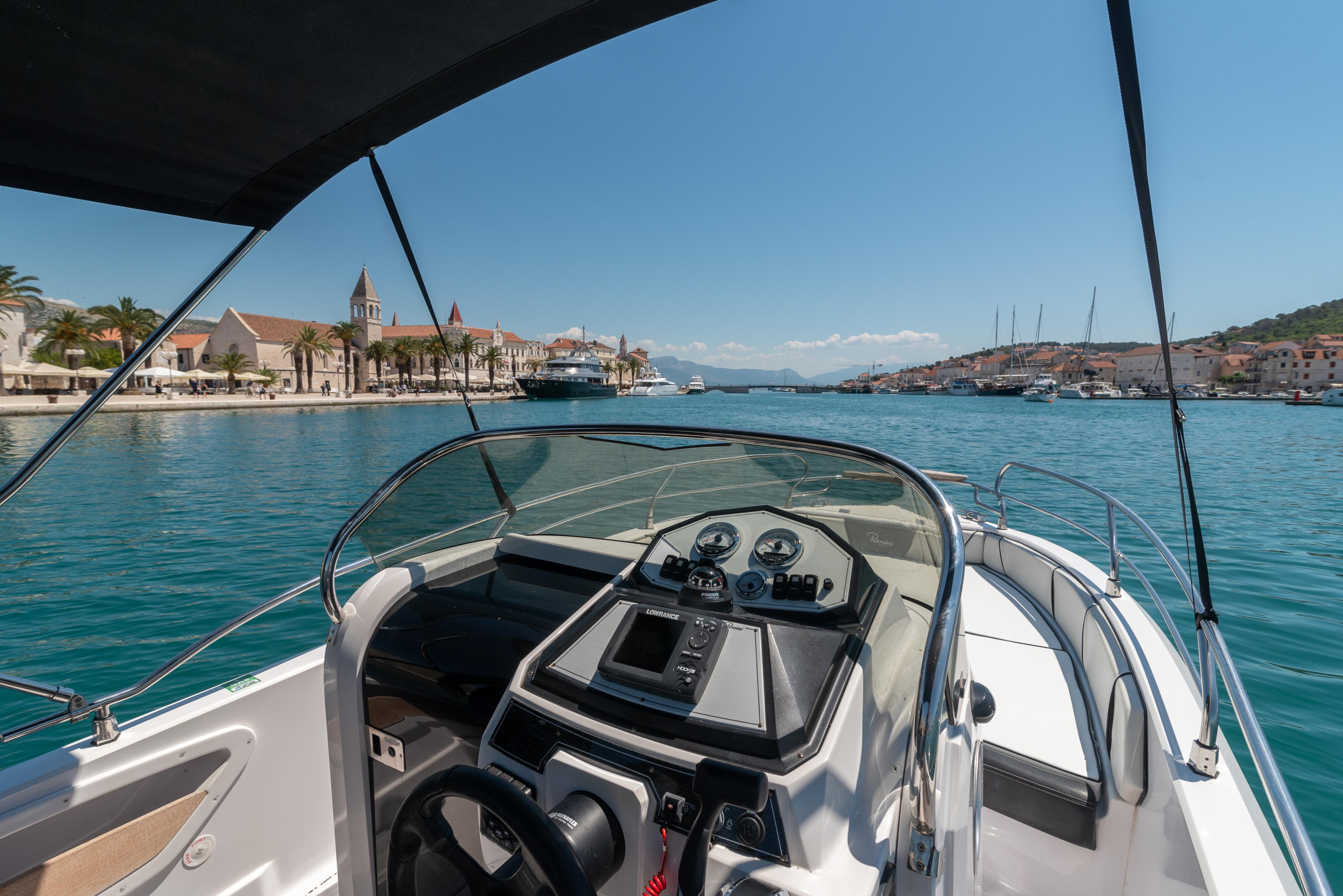 Photo #9 - Voyager 21 (Ranieri 21) in Trogir - 62142