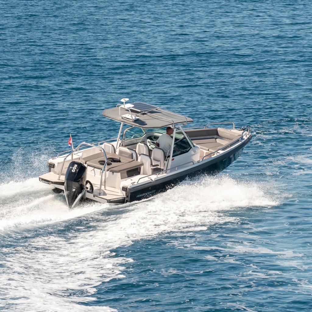 Photo #5 - Axopar 28 T-Top (Axopar) in Trogir - 62140