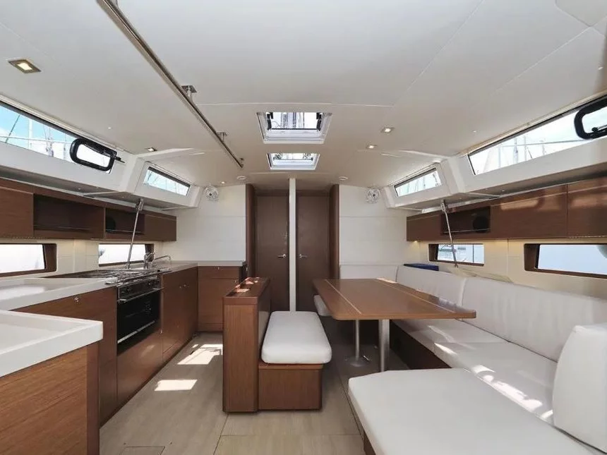 Oceanis 46.1 (Enjoyablue) Interior image - 9