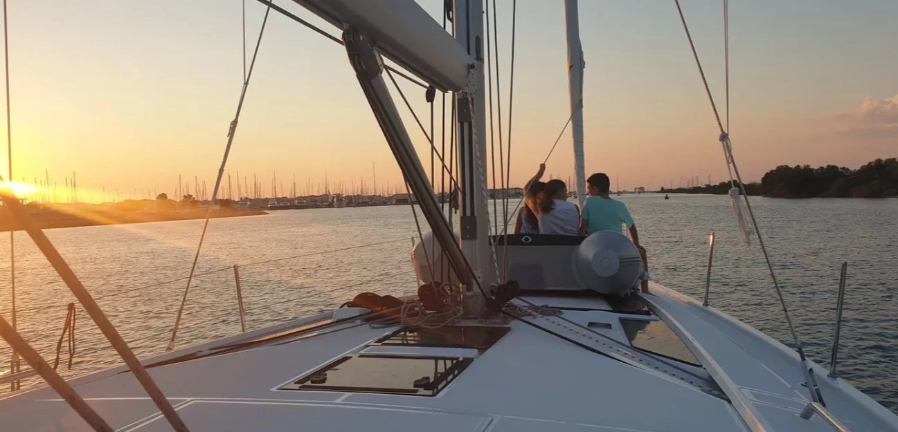 Oceanis 46.1 (Enjoyablue)  - 8