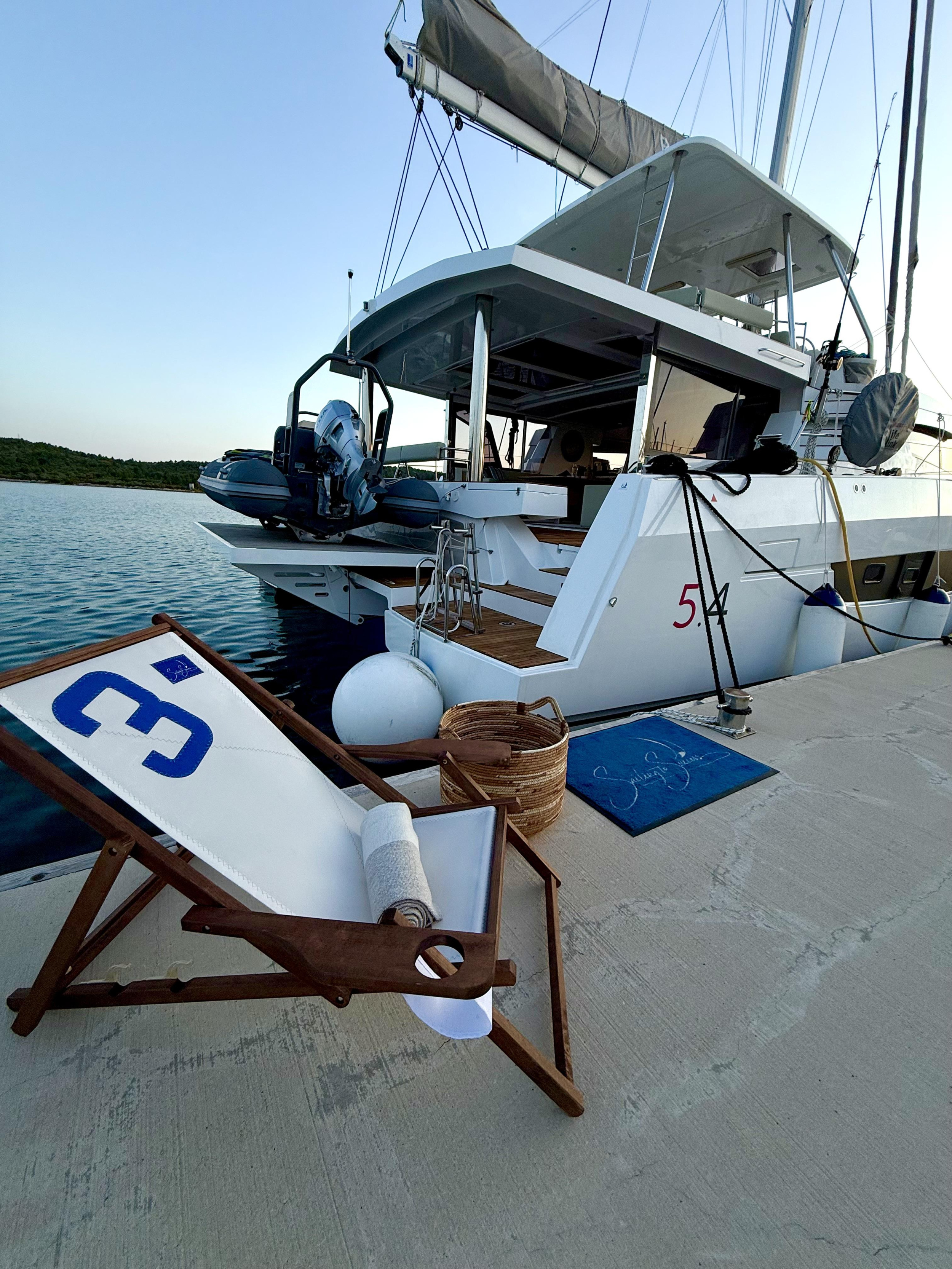 Photo #12 - Bali 5.4 (Mastermind II) in Le Marin - 61782
