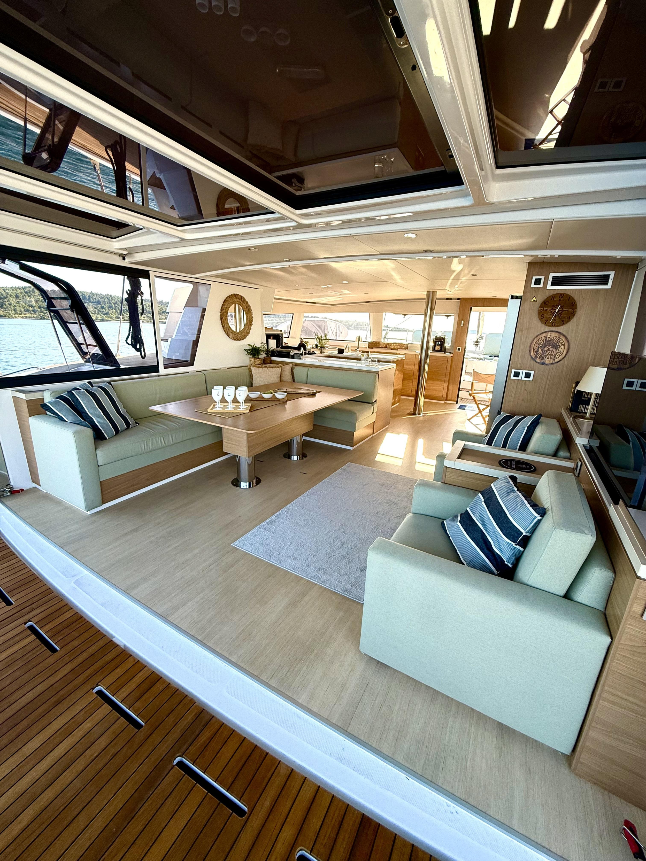 Photo #20 - Bali 5.4 (Mastermind II) in Le Marin - 61782