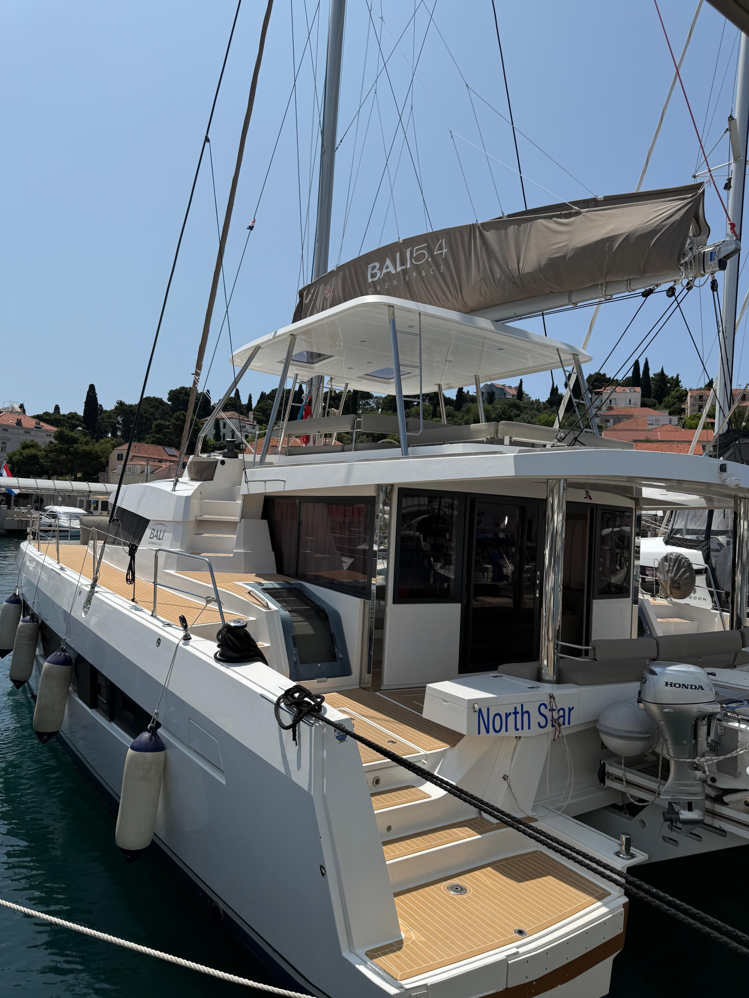 Photo #17 - Bali 5.4 (North Star) en Dubrovnik - 61351