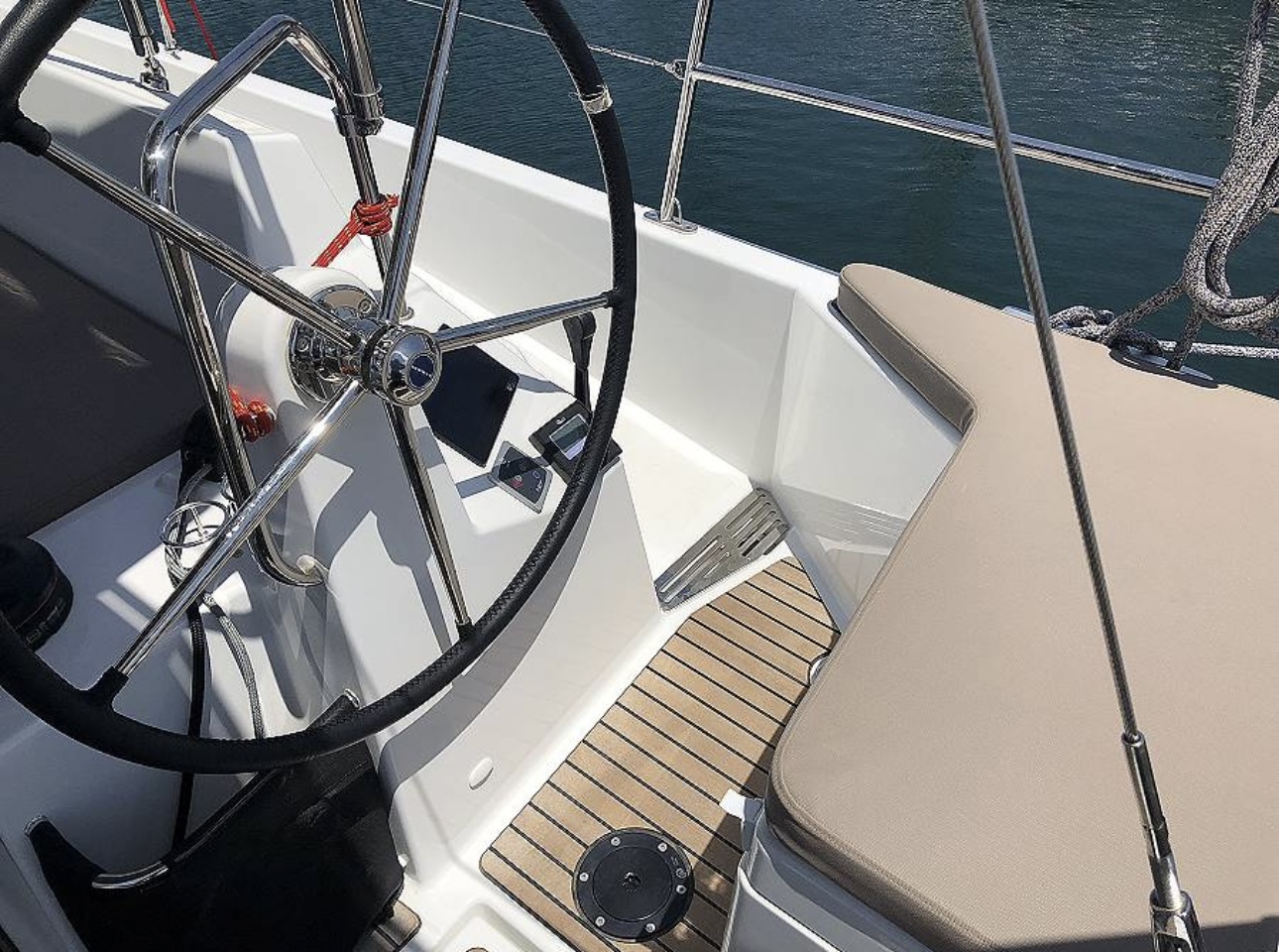 Photo #6 - Sun Odyssey 440 (Tikal 3) in Lefkada - 63288