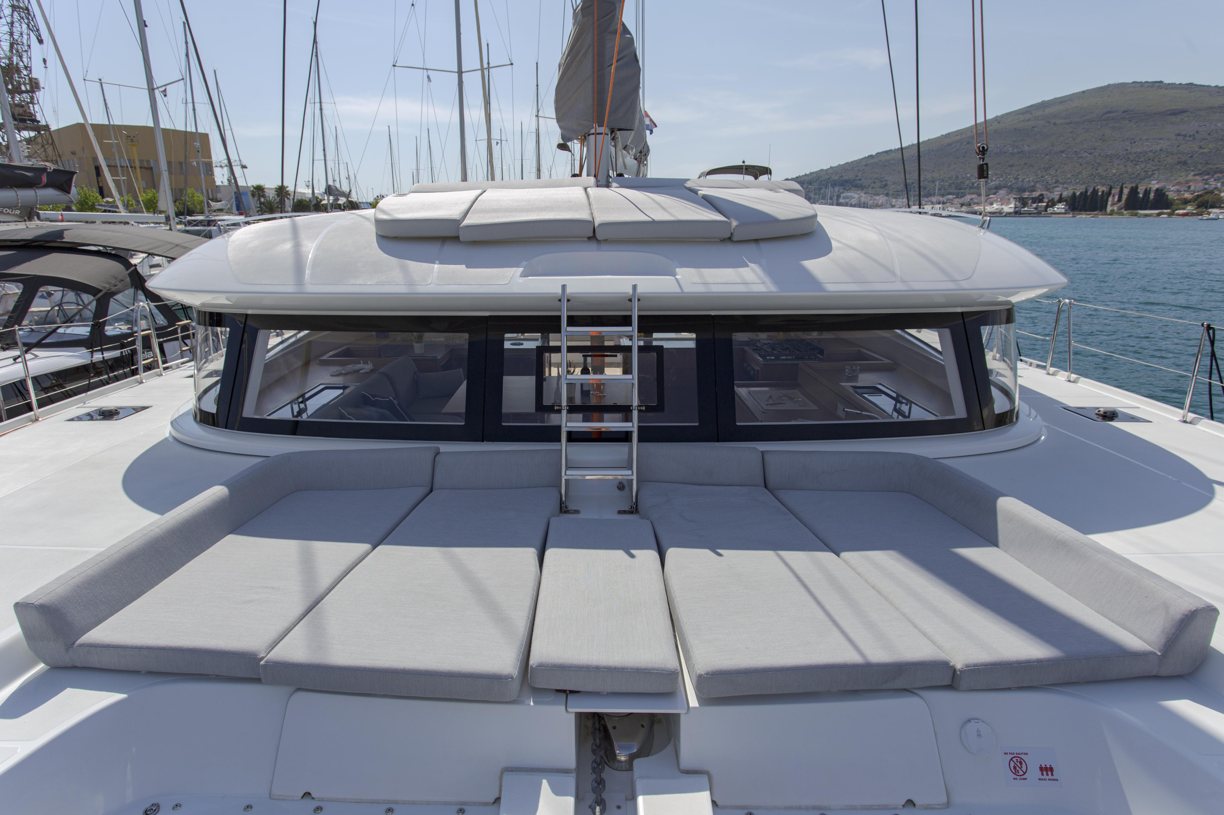 Photo #23 - Excess 15 (White Lotus) en Mitikas - 62227