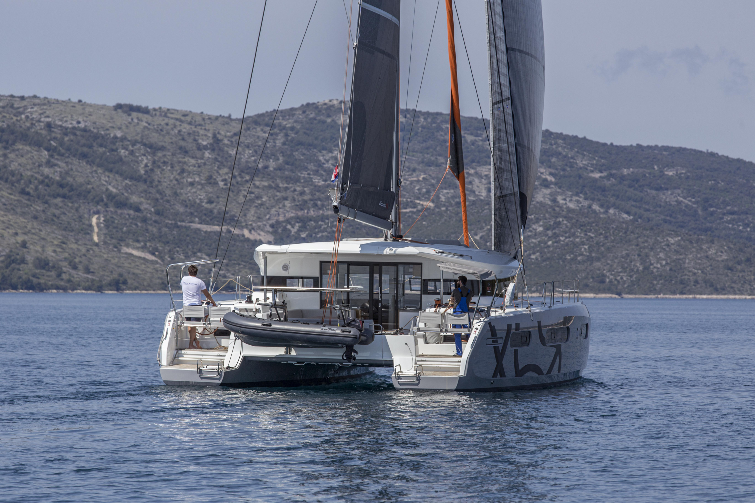 Photo #3 - Excess 15 (White Lotus) en Mitikas - 62227