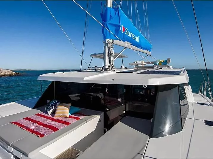 Sunsail 424 () Interior image - 4