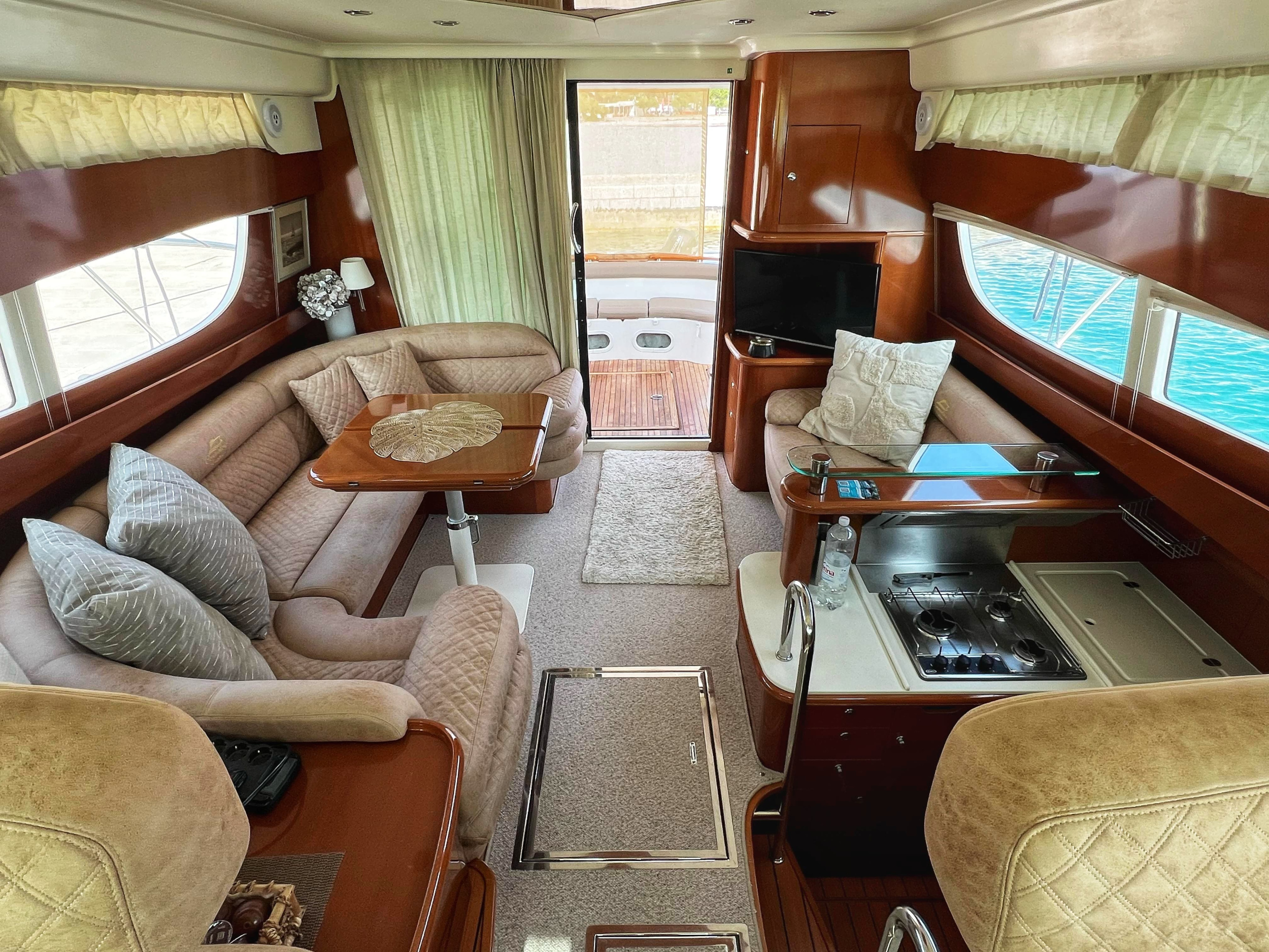 Photo #51 - Jeanneau Prestige 46 Fly (UNPLUGGED) in Split - 7874