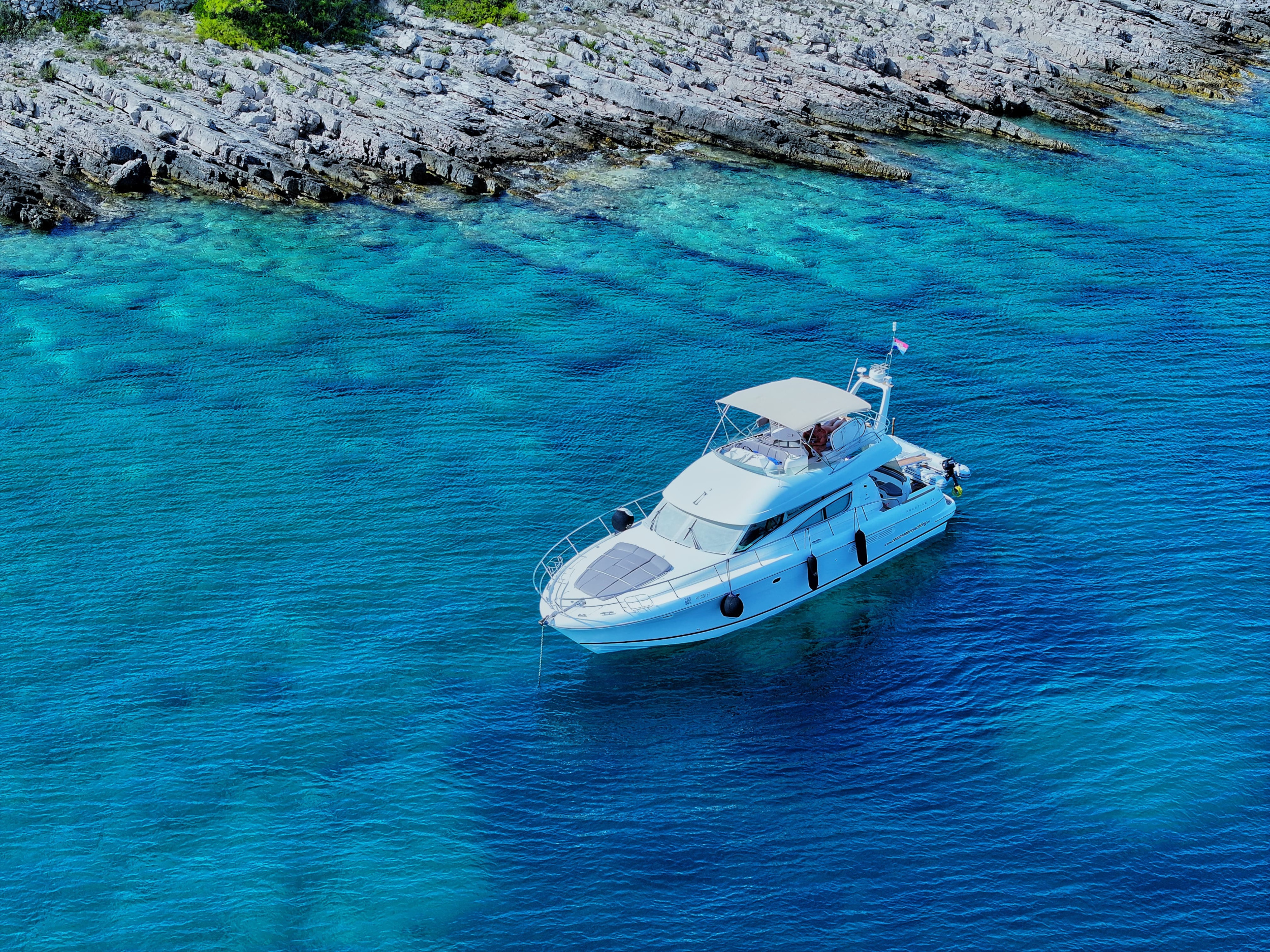 Photo #37 - Jeanneau Prestige 46 Fly (UNPLUGGED) in Split - 7874