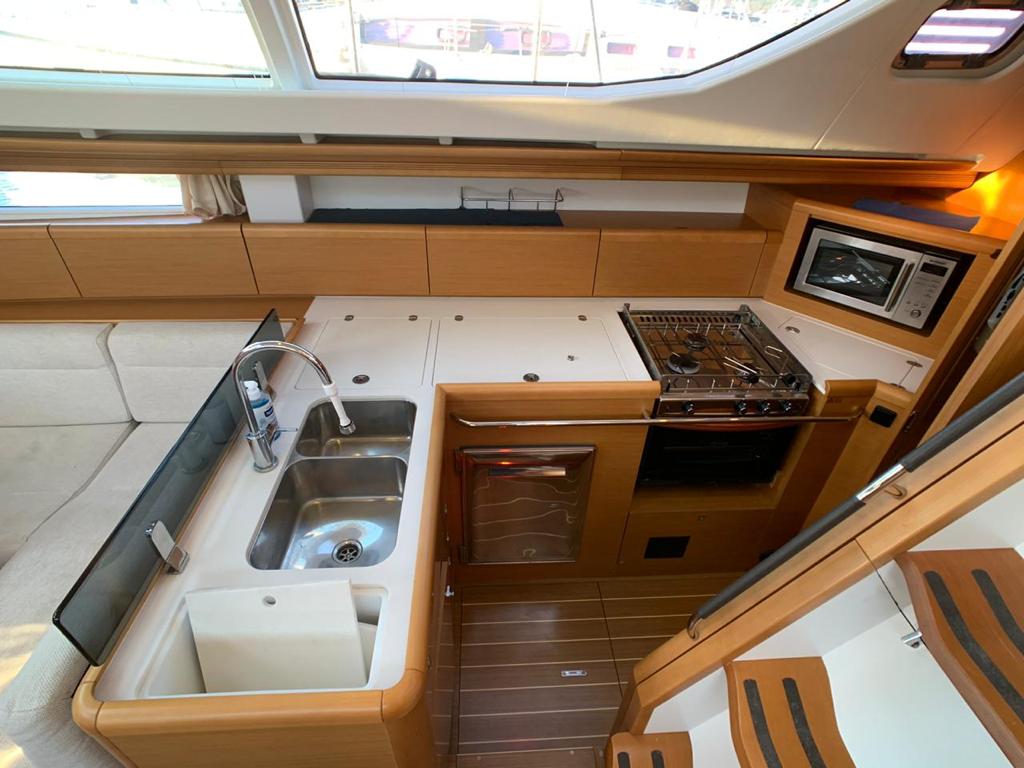 Photo #18 - Sun Odyssey 45DS (Aurora) in Volos - 24102