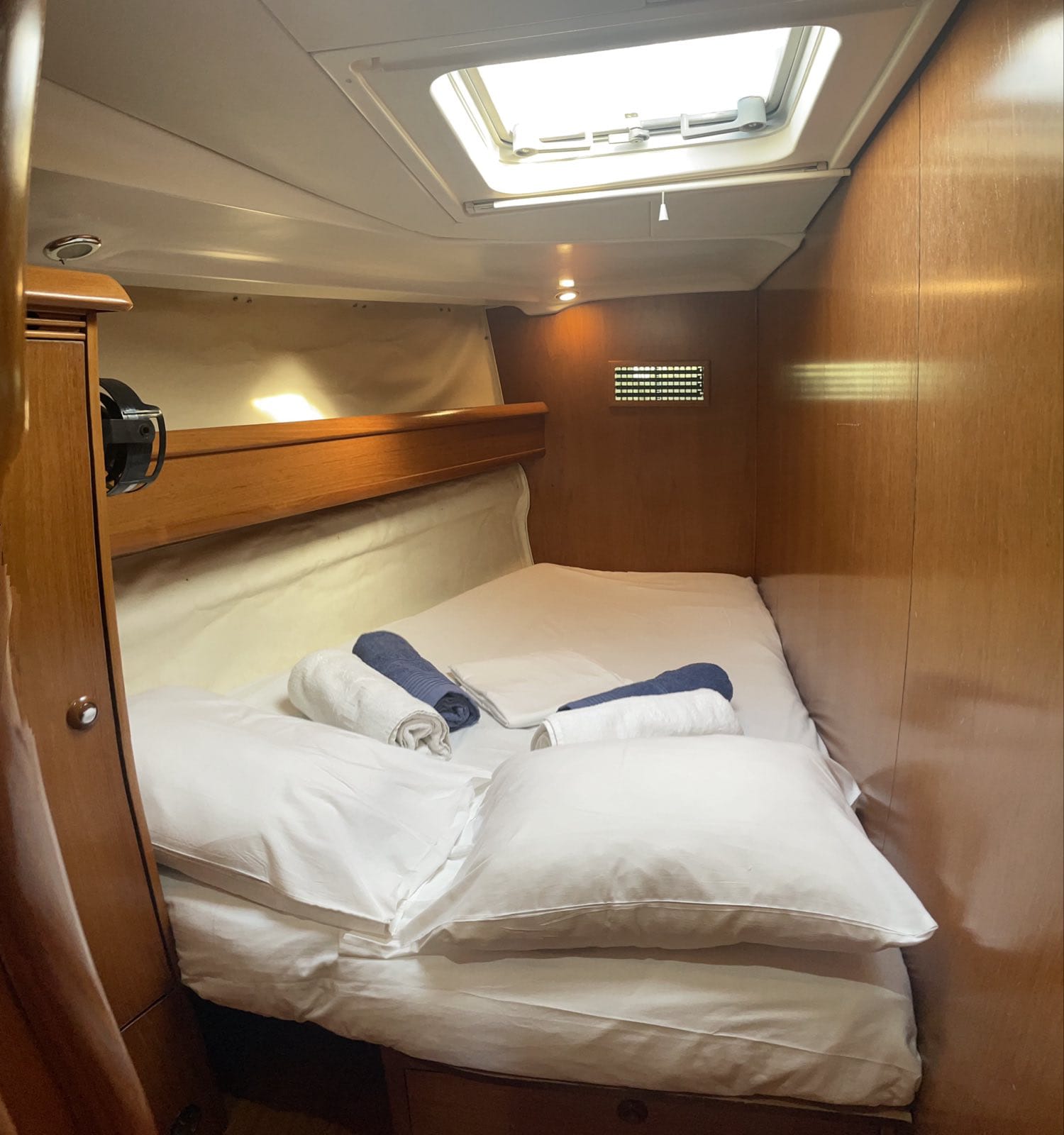 Photo #6 - Sun Odyssey 49 (Azul) in Paros - 62026