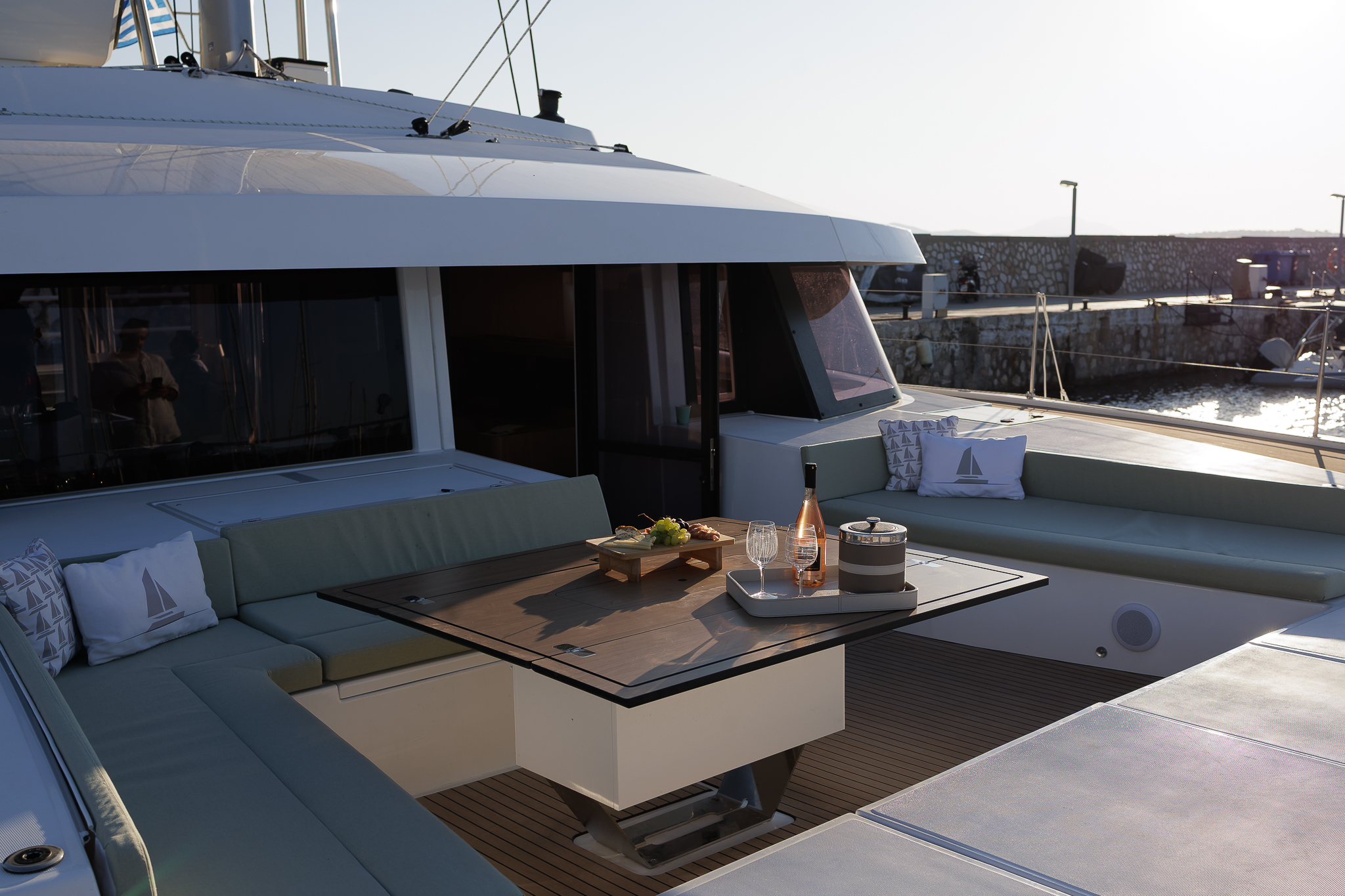 Photo #2 - Bali 5.8 (New Horizons 4) en Athènes - 62039