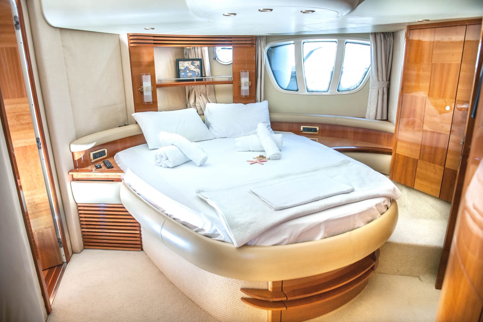 Photo #8 - Azimut 55 Evolution (Almyra) in Mykonos - 62045