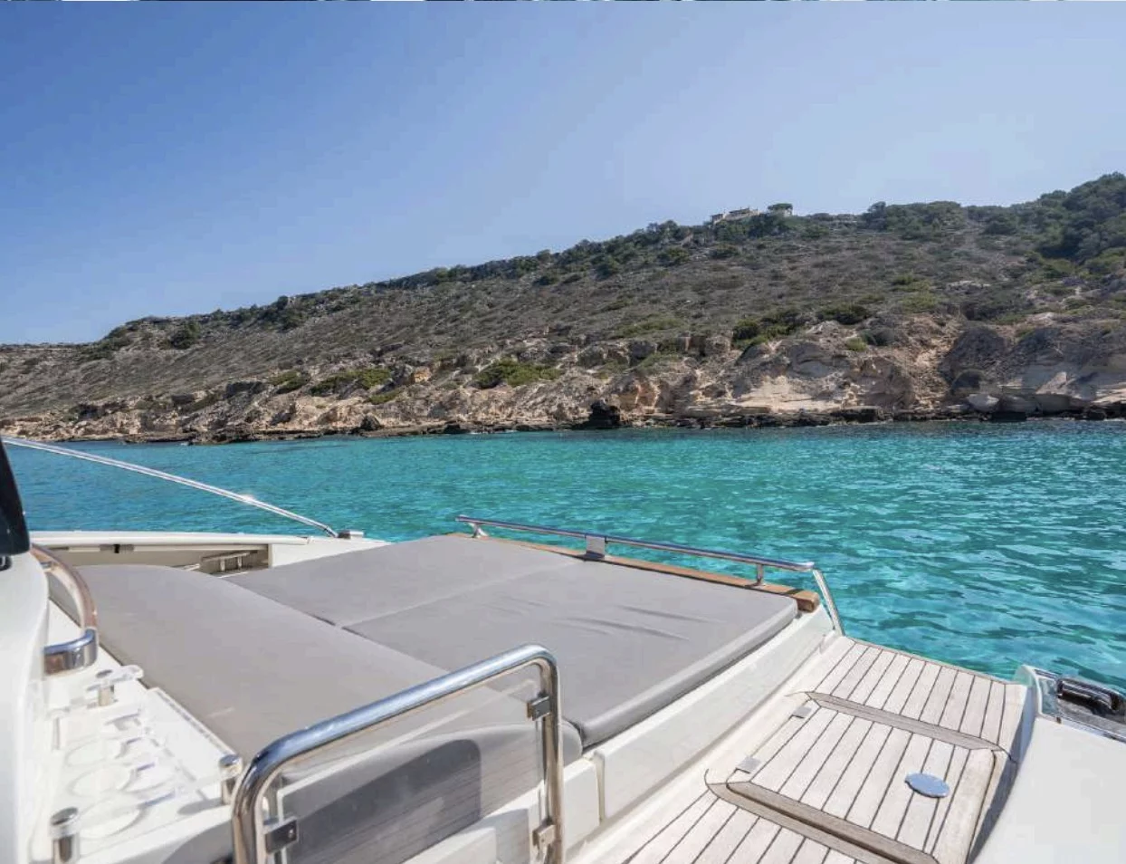 Riva 63 (Headquarters)  - 9
