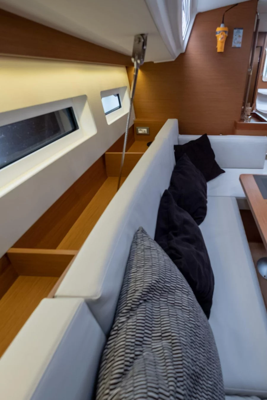 Sun Odyssey 440 (Loleta)  - 11