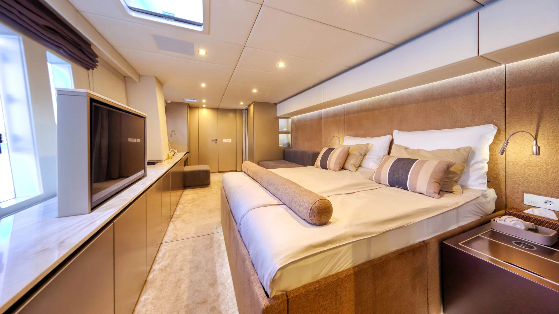 Sunreef 80 (Honeybird)  - 19