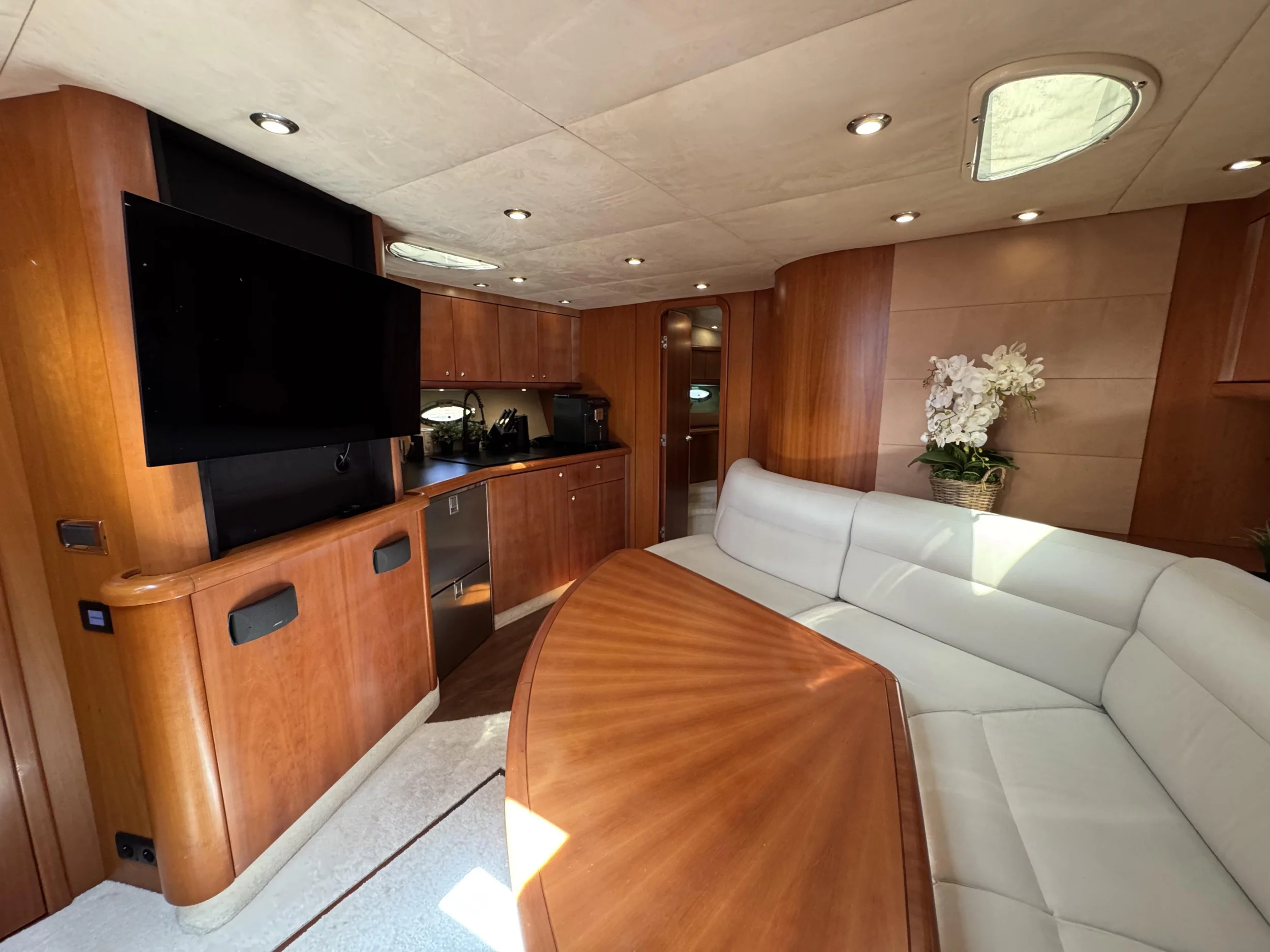 Sunseeker Portofino 53 (Polly) Interior image - 8