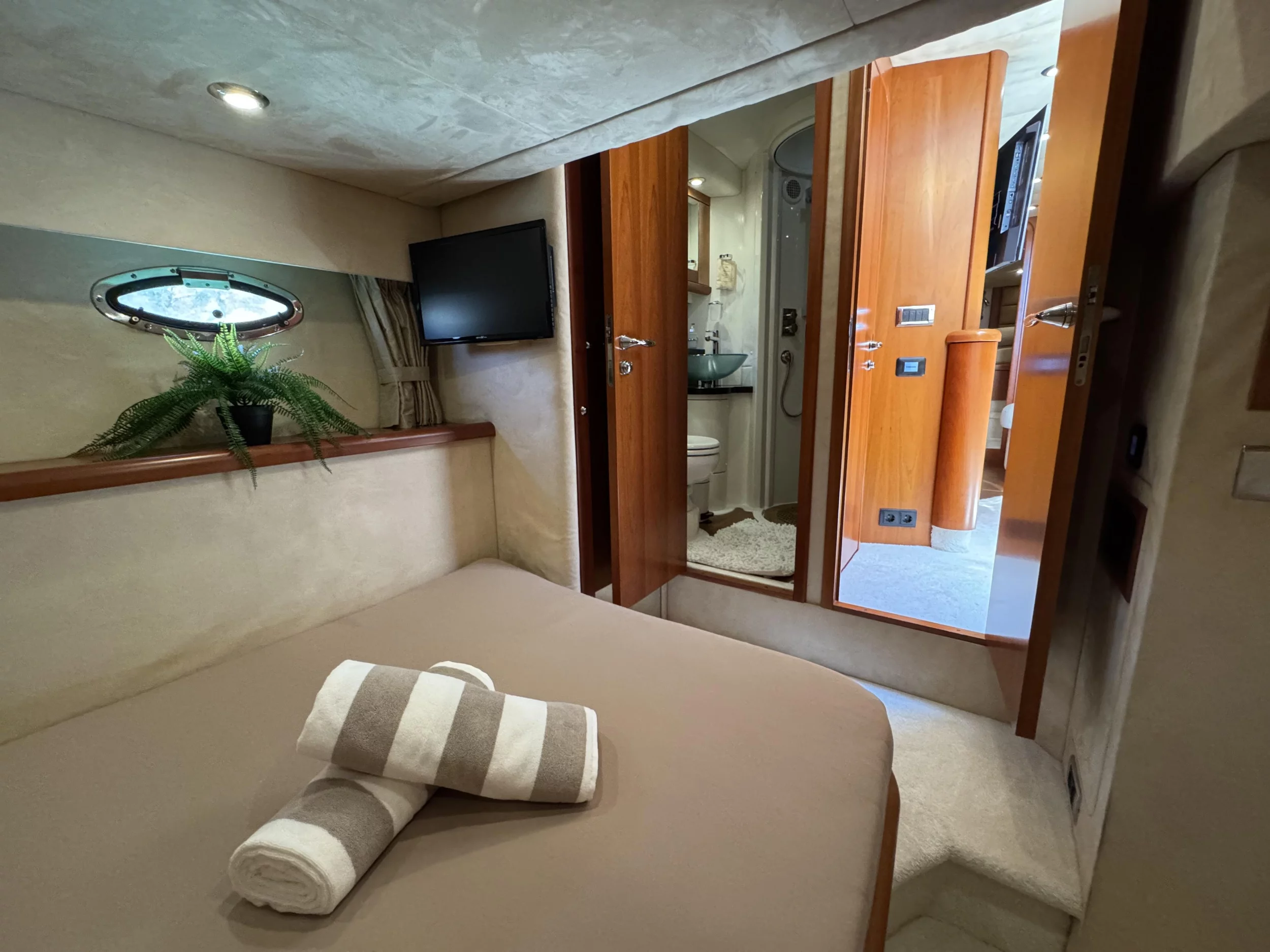 Sunseeker Portofino 53 (Polly)  - 22