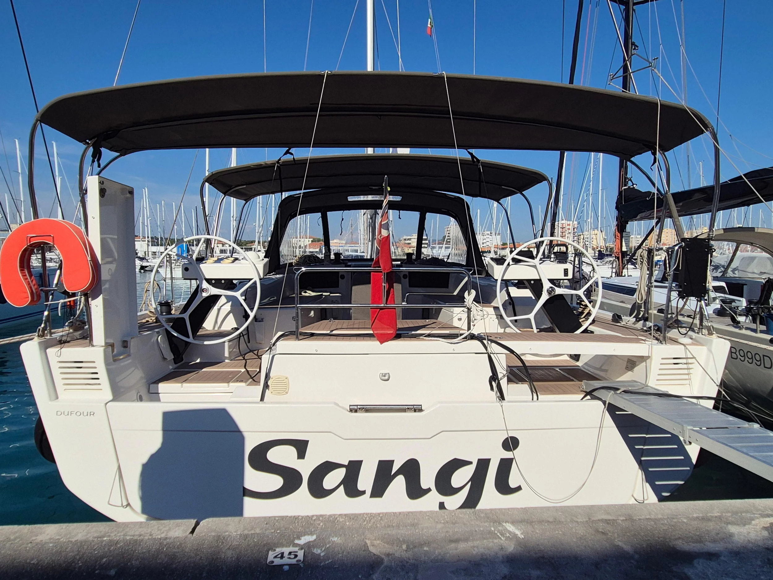 Dufour 530 (Sangi)  - 1