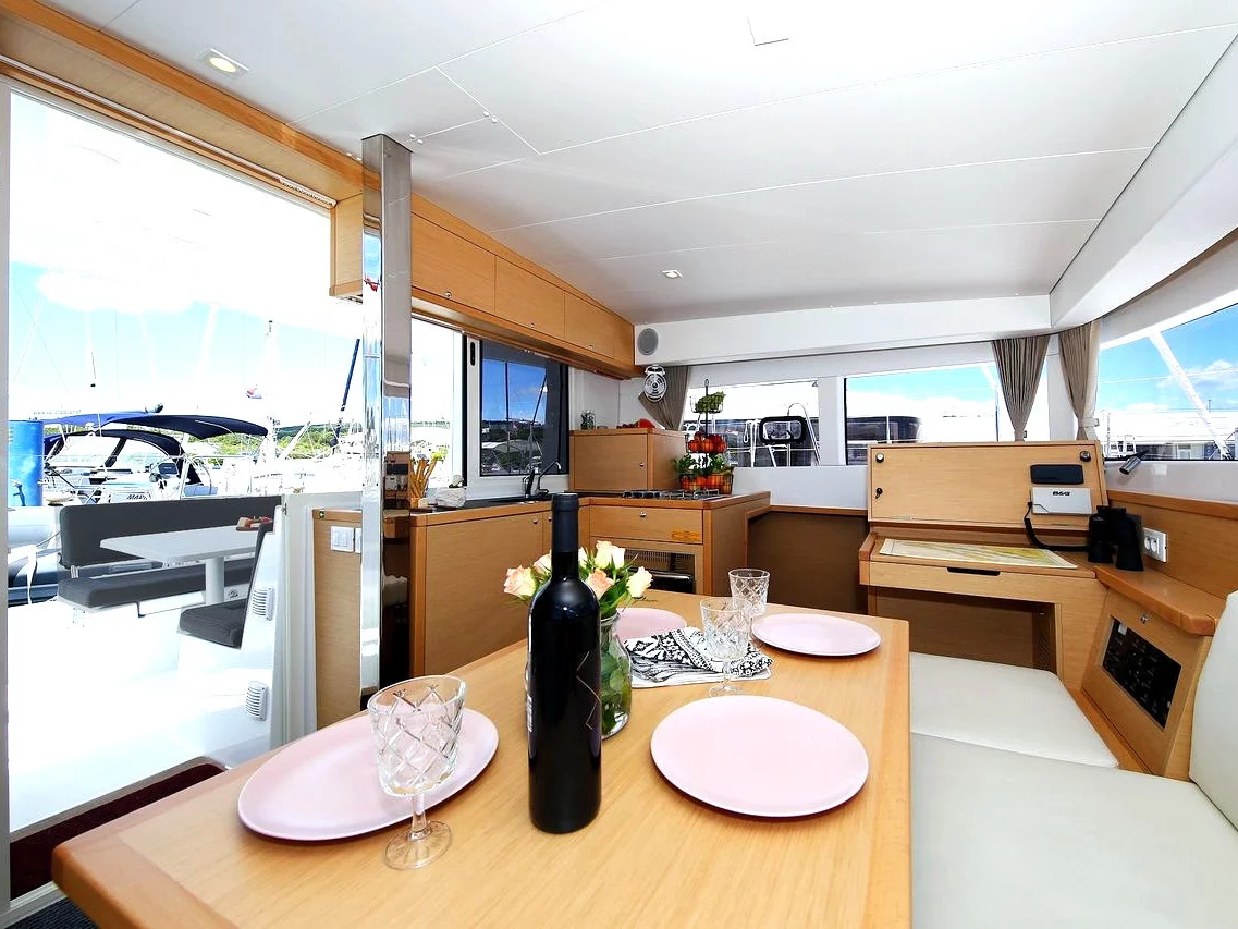 Lagoon 39 (No name) Interior image - 1