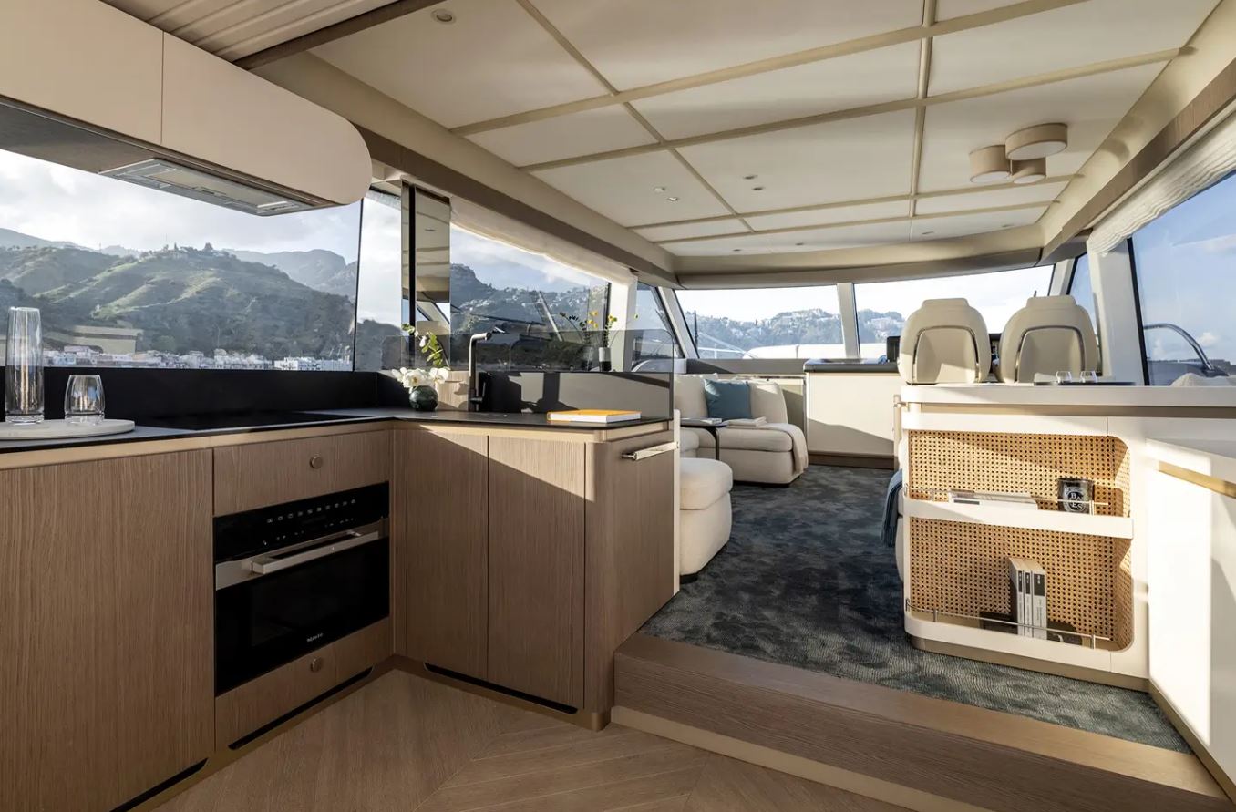 Photo #19 - Azimut Magellano 60 (Amparito XIII) en Podstrana - 62155