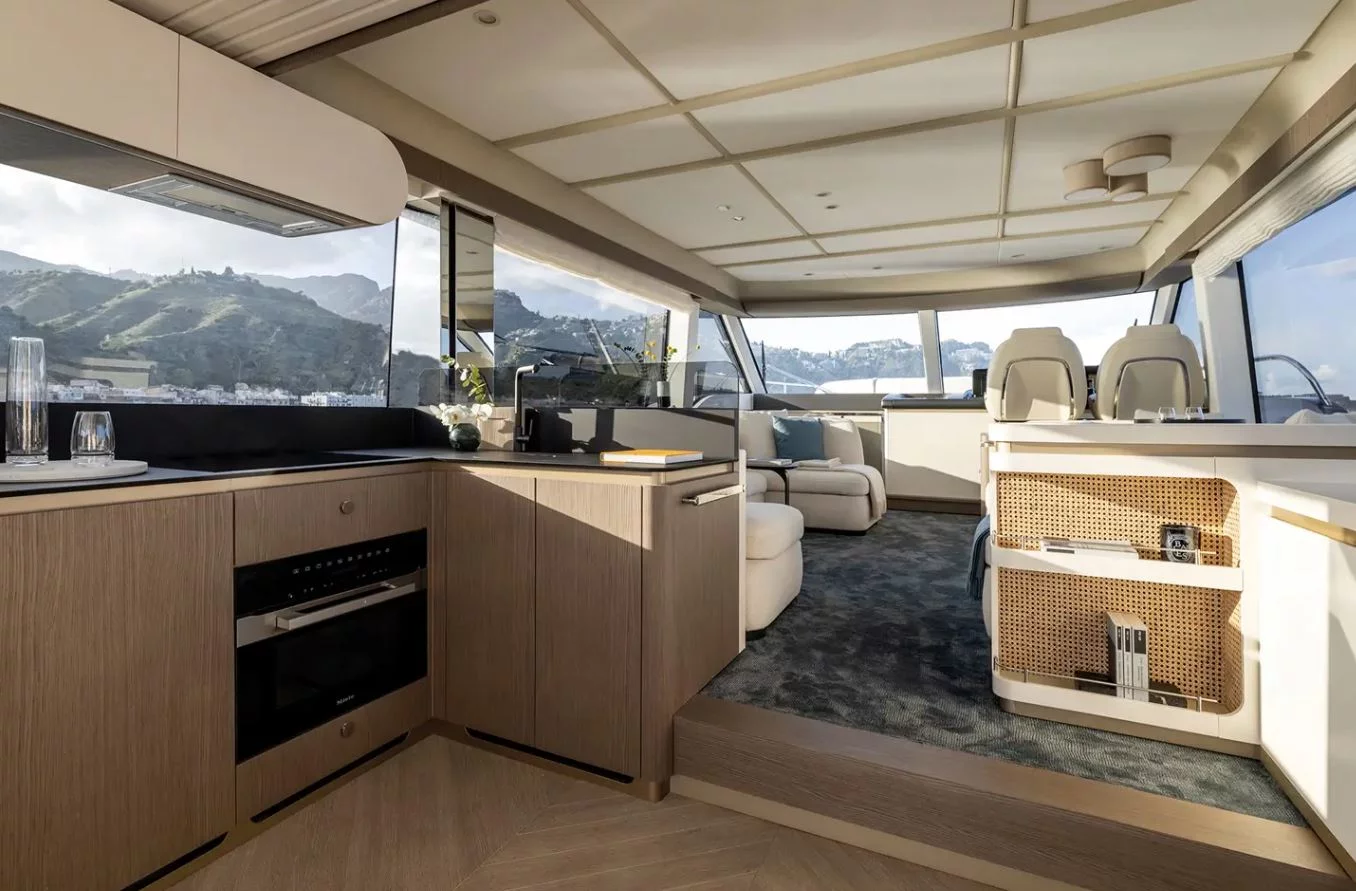 Azimut Magellano 60 (Amparito XIII)  - 18