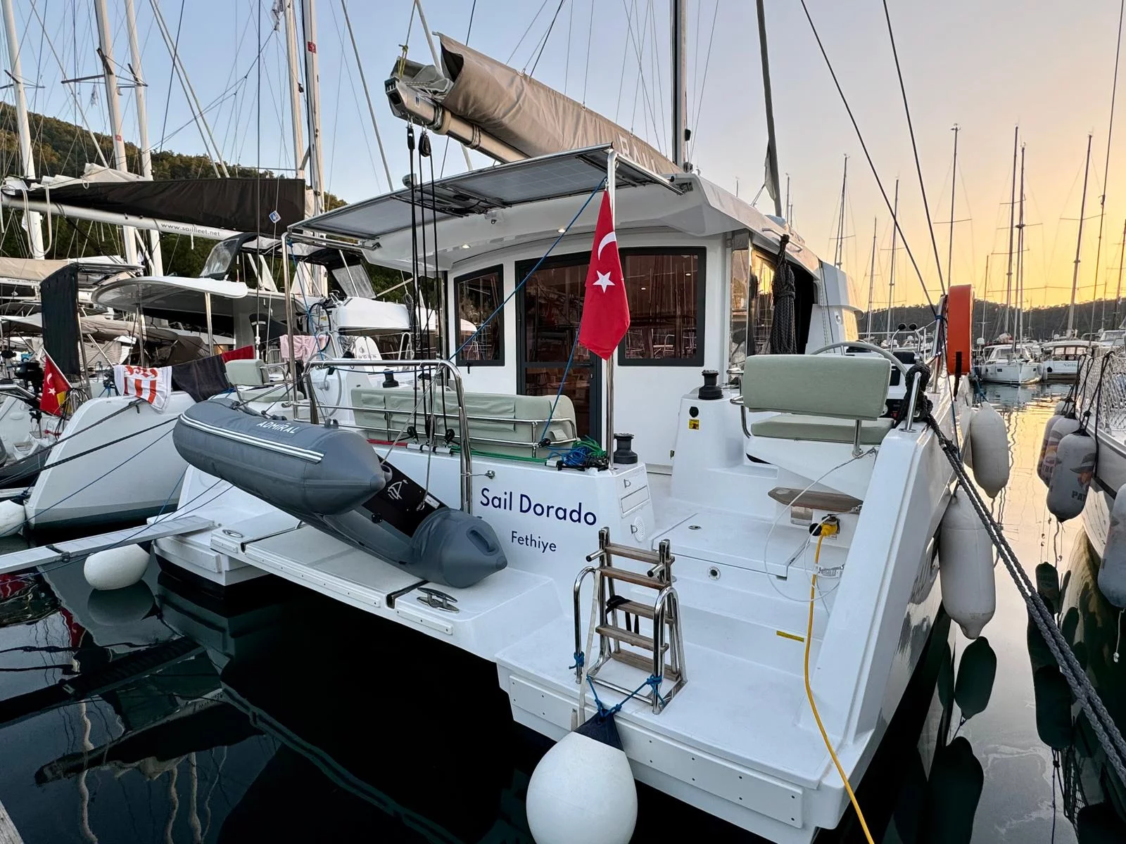 Bali Catsmart (Sail Dorado)  - 15