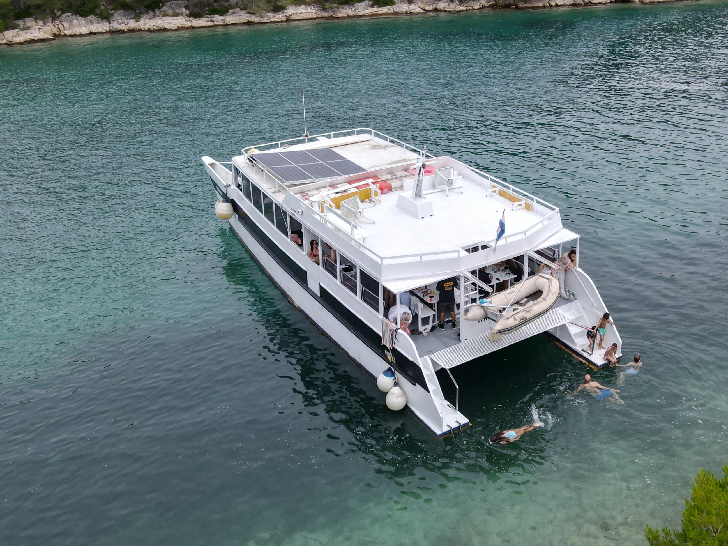 Photo #1 - Catamaran (Mariano) in Split - 63244