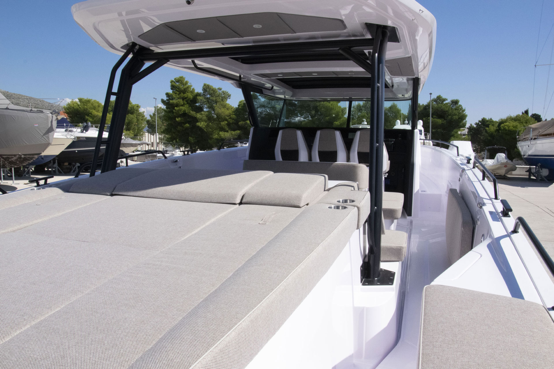 Photo #4 - Axopar 45 Cross Top (Niko) in Trogir - 63147