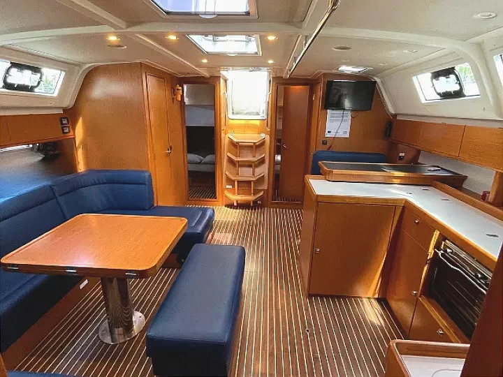 Bavaria Cruiser 51 (Prince Nikolaos) Interior image - 2
