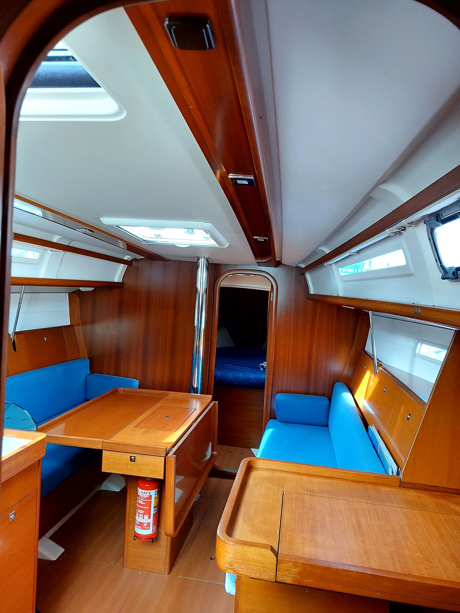 Dufour 34 E Performance (Phantom)  - 2